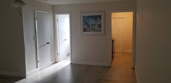 5931 Garfield St in Hollywood, FL - Building Photo
