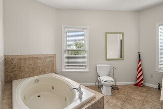 13 Knowlton St, Unit 1 in Boston, MA - Building Photo - Building Photo