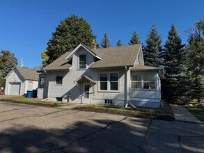 115 Chicago Ave N in Wayzata, MN - Building Photo - Building Photo