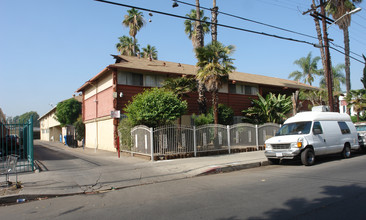 8929 Tobias Ave in Panorama City, CA - Building Photo - Building Photo