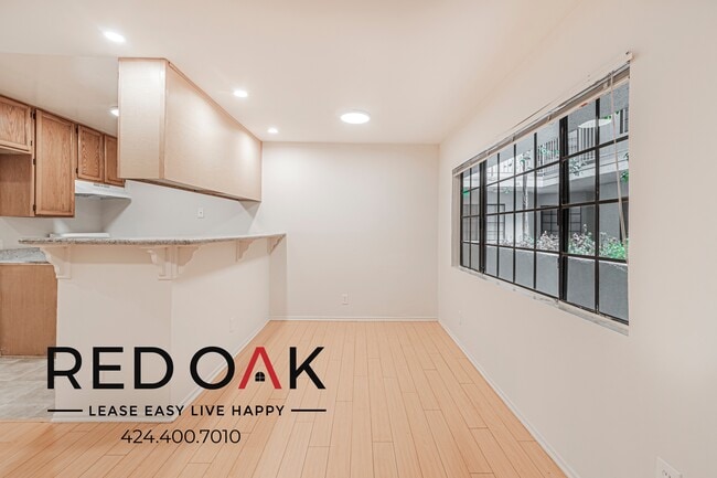 4651 Cahuenga Blvd in Los Angeles, CA - Building Photo - Building Photo