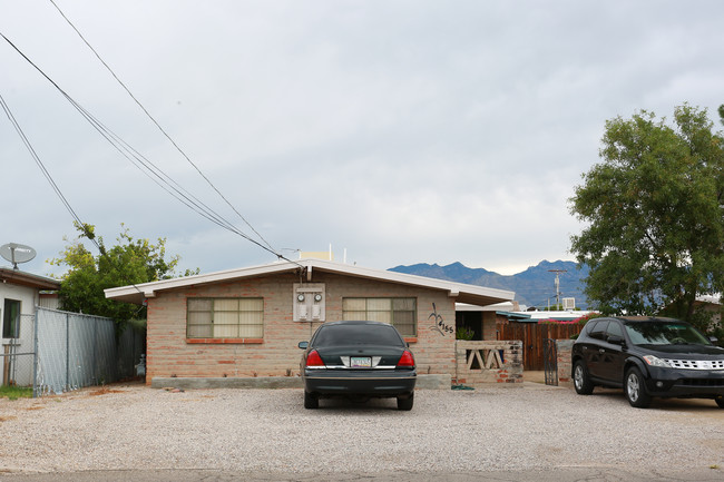 4155-4161 E Bellevue St in Tucson, AZ - Foto de edificio - Building Photo