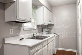 12513 E Orell Rd in Louisville, KY - Building Photo - Building Photo
