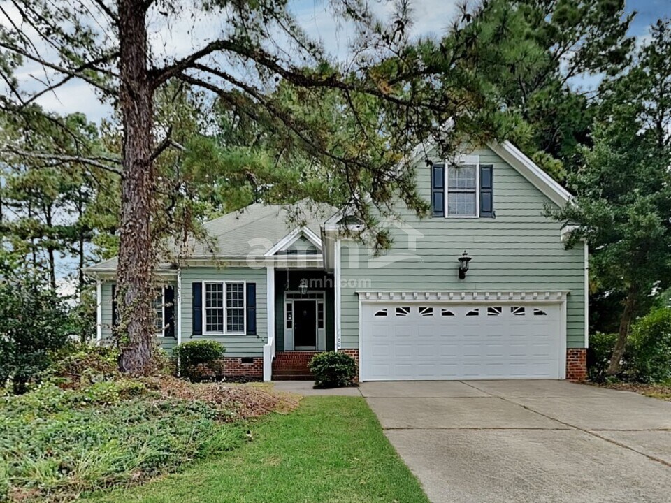 1100 Secotan Pl in Fuquay Varina, NC - Foto de edificio