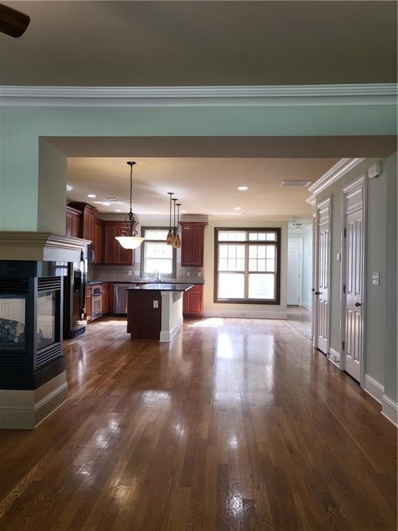 4382 Hansboro Way in Suwanee, GA - Foto de edificio - Building Photo