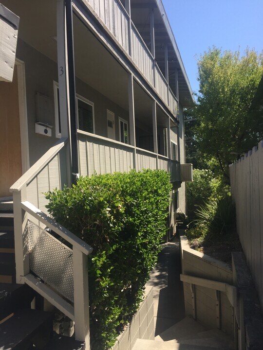 138 Village Ct in Walnut Creek, CA - Building Photo