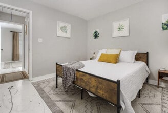 2001 N 61st Ave, Unit ID1354817P in Pensacola, FL - Foto de edificio - Building Photo