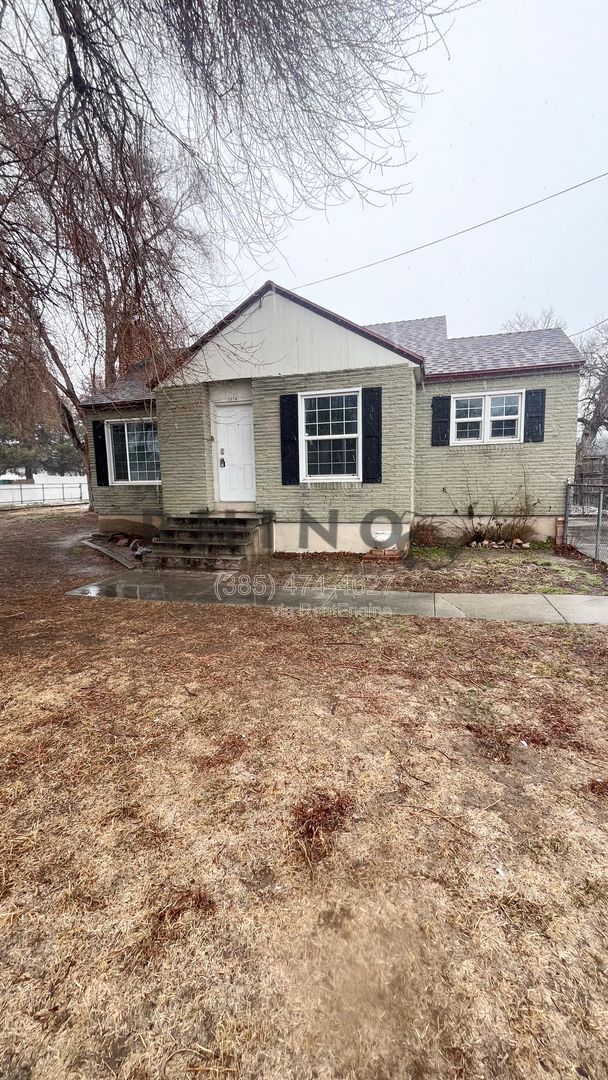 2374 W 7800 S in West Jordan, UT - Foto de edificio - Building Photo