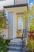 1128 24th Ave S in Seattle, WA - Foto de edificio - Building Photo