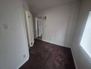 828 1/2 E Cache La Poudre St in Colorado Springs, CO - Building Photo - Building Photo