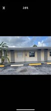 570 34th St N, Unit 111 in St. Petersburg, FL - Building Photo - Building Photo
