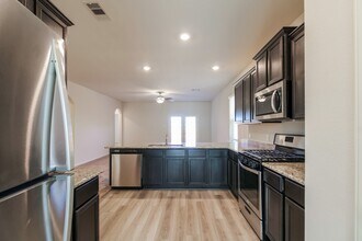 26701 Frost Dr in Magnolia, TX - Building Photo - Building Photo