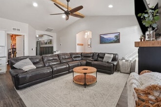 304 Cliff Swallow Ave, Unit ID1460924P in Caldwell, ID - Foto de edificio - Building Photo