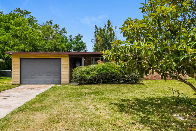 property at 1120 Skye Dr W