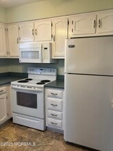 25 Robinson Rd in Brick, NJ - Building Photo - Building Photo