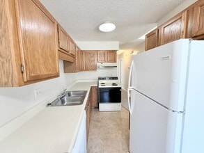 3864 Oakus Dr in Milton, FL - Building Photo - Building Photo