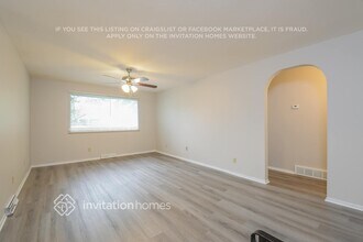 8866 W Asbury Dr in Lakewood, CO - Building Photo - Building Photo