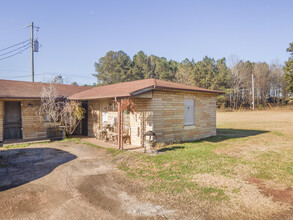 2130 N Highway 27 in Carrollton, GA - Building Photo - Building Photo