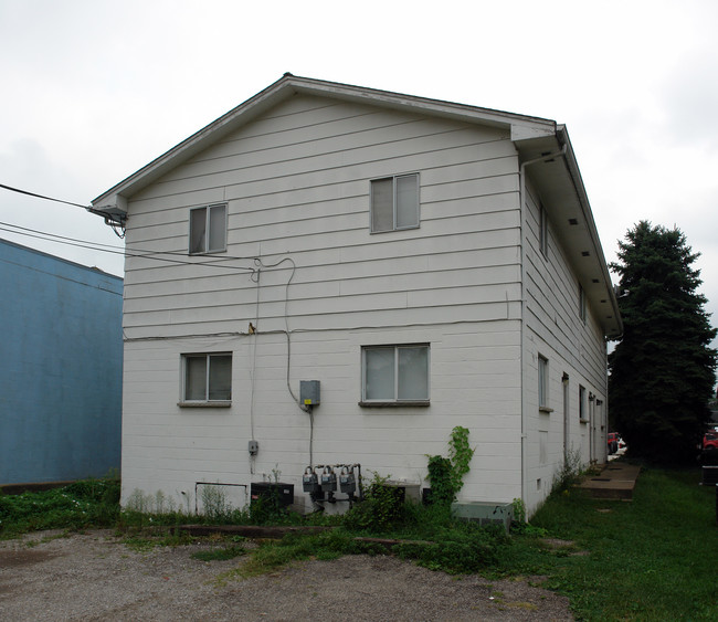 4012 Maccorkle Ave in Charleston, WV - Building Photo - Building Photo