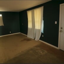 2413 N Gathings Dr in West Memphis, AR - Building Photo - Building Photo