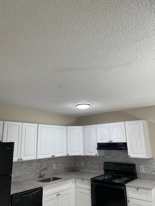 3529 Coral Springs Dr in Coral Springs, FL - Building Photo - Building Photo