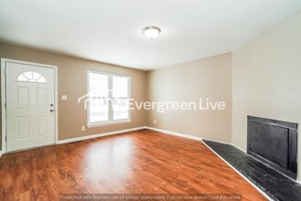 212 E Alcott Rd in Columbus, OH - Building Photo - Building Photo