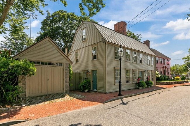 property at 22 Bridge St