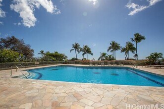 1330 Ala Moana Blvd in Honolulu, HI - Foto de edificio - Building Photo