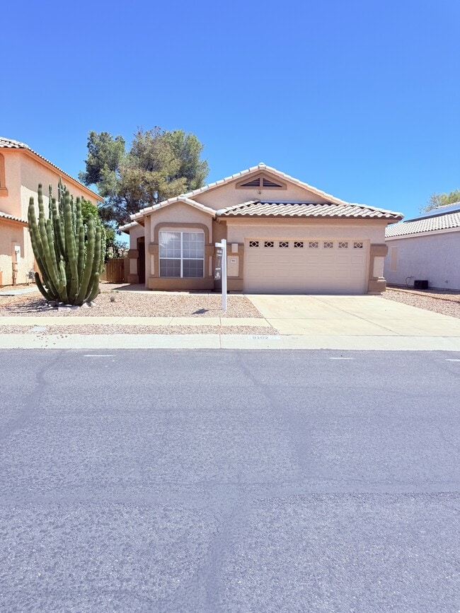 property at 9102 N Safflower Ln