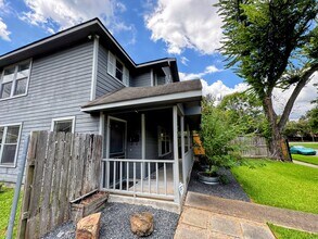 4708 Park Dr in Houston, TX - Building Photo - Building Photo