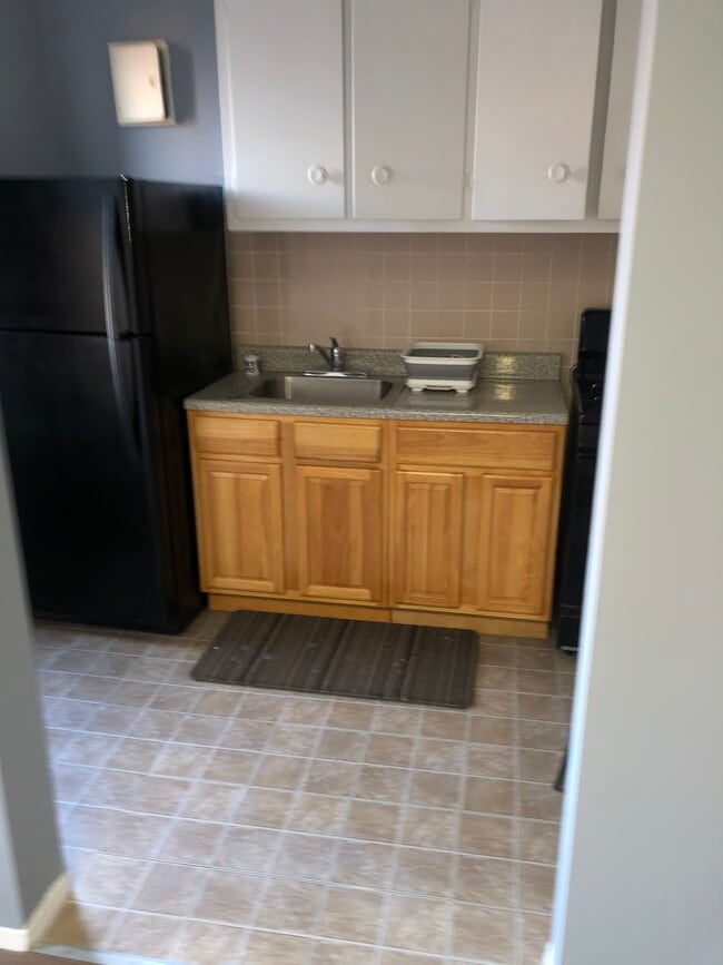 9324 Corona Ave, Unit 2a in Elmhurst, NY - Building Photo - Building Photo