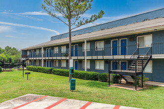 Villas at Sierra Vista in Fort Worth, TX - Foto de edificio - Building Photo