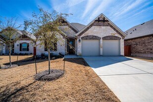 113 Old Trinity Way in Andice, TX - Building Photo