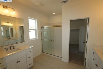 3433 Cantor Dr in Folsom, CA - Building Photo - Building Photo