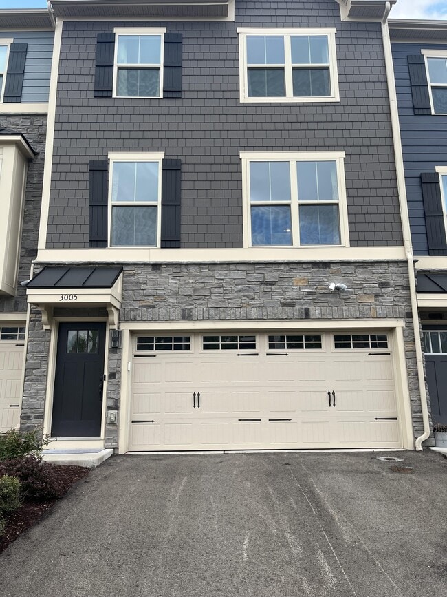 property at 3005 Mahican Cir