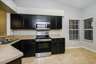 13205 Prestwick Creek Dr in Riverview, FL - Building Photo - Building Photo
