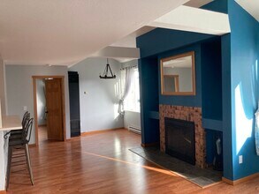 1106 Wildrose Ct, Unit 1106 Wildrose Ct in Anchorage, AK - Foto de edificio - Building Photo