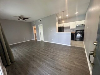 8800 Westplace Dr-Unit -206 in Houston, TX - Building Photo