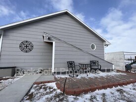 7800 Happy Jack Rd in Cheyenne, WY - Building Photo