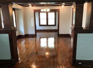 4920 College Ave in Kansas City, MO - Building Photo - Building Photo