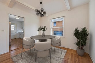 580 Ivy Ct in Lake Forest, IL - Building Photo - Building Photo