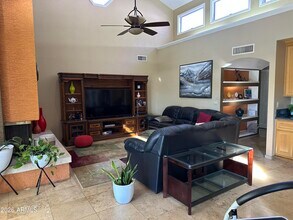 8377 E Thoroughbred Trail in Scottsdale, AZ - Building Photo - Building Photo
