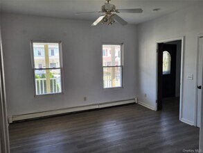 23 Albert St in Middletown, NY - Building Photo - Building Photo