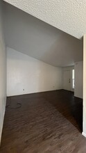 4502 Brown Bark Pl, Unit B in Austin, TX - Building Photo - Building Photo