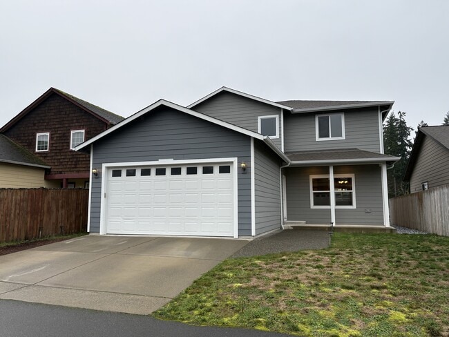 348 Watercress St in Shelton, WA - Building Photo - Building Photo