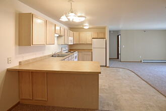 The Fairways in Moorhead, MN - Building Photo - Interior Photo