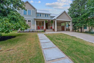 2411 Marlton Dr in Austin, TX - Building Photo - Building Photo