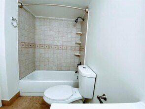 530 S Park Rd, Unit 16-11 in Hollywood, FL - Foto de edificio - Building Photo