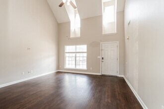 1025 Lakewalk Dr in Nashville, TN - Building Photo - Building Photo