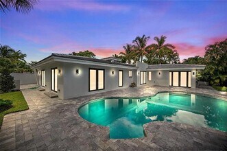 2201 Intracoastal Dr in Fort Lauderdale, FL - Foto de edificio - Building Photo